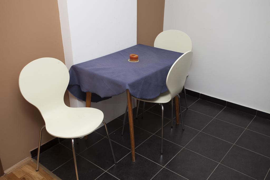 Apartment Matoseva Belgrad Exteriör bild